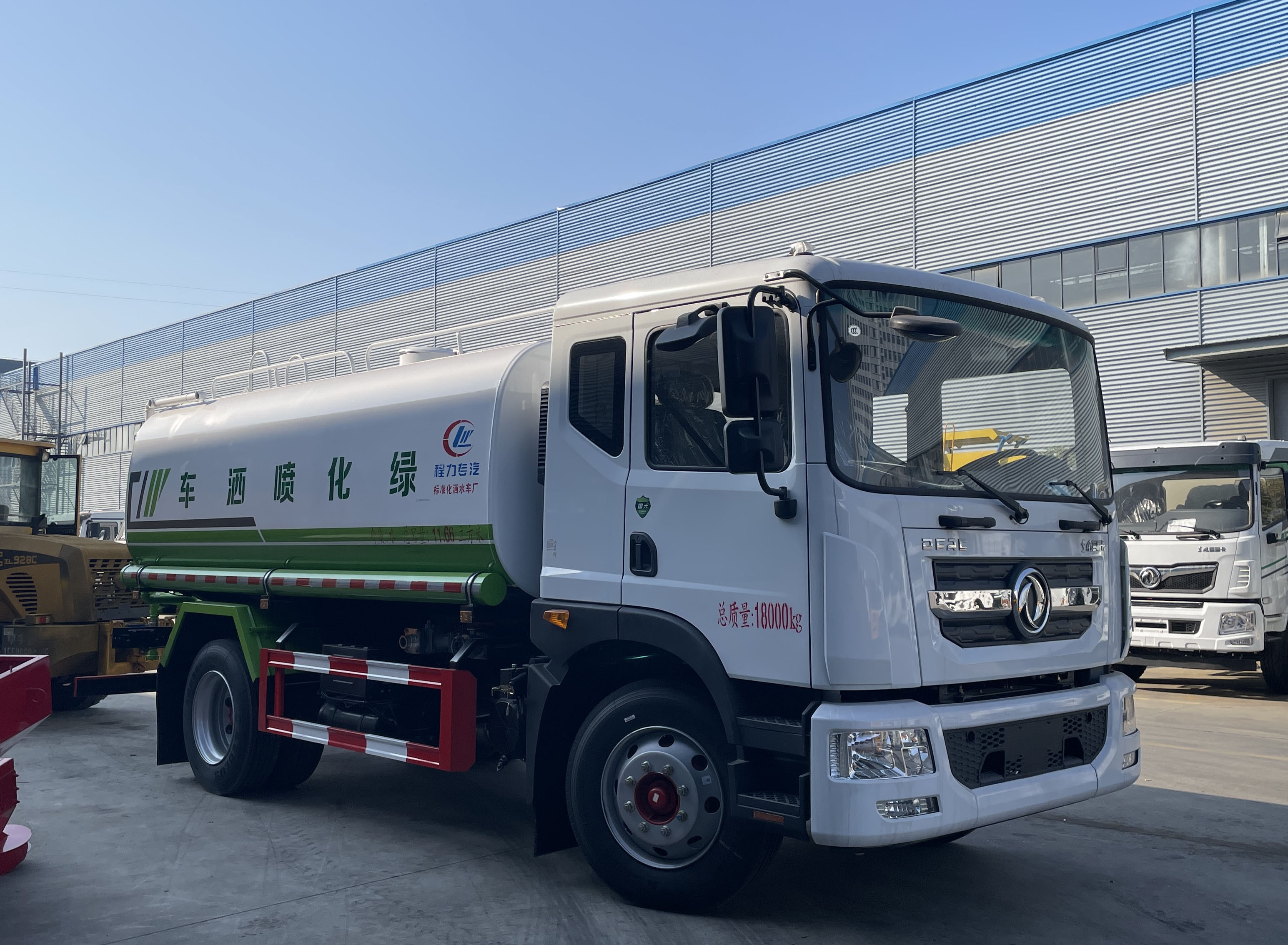 東風多利卡11方噴灑車圖片1